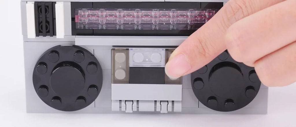 Max Retro Collection Blind-Box Building Brick Capsule (Styles May Vary)