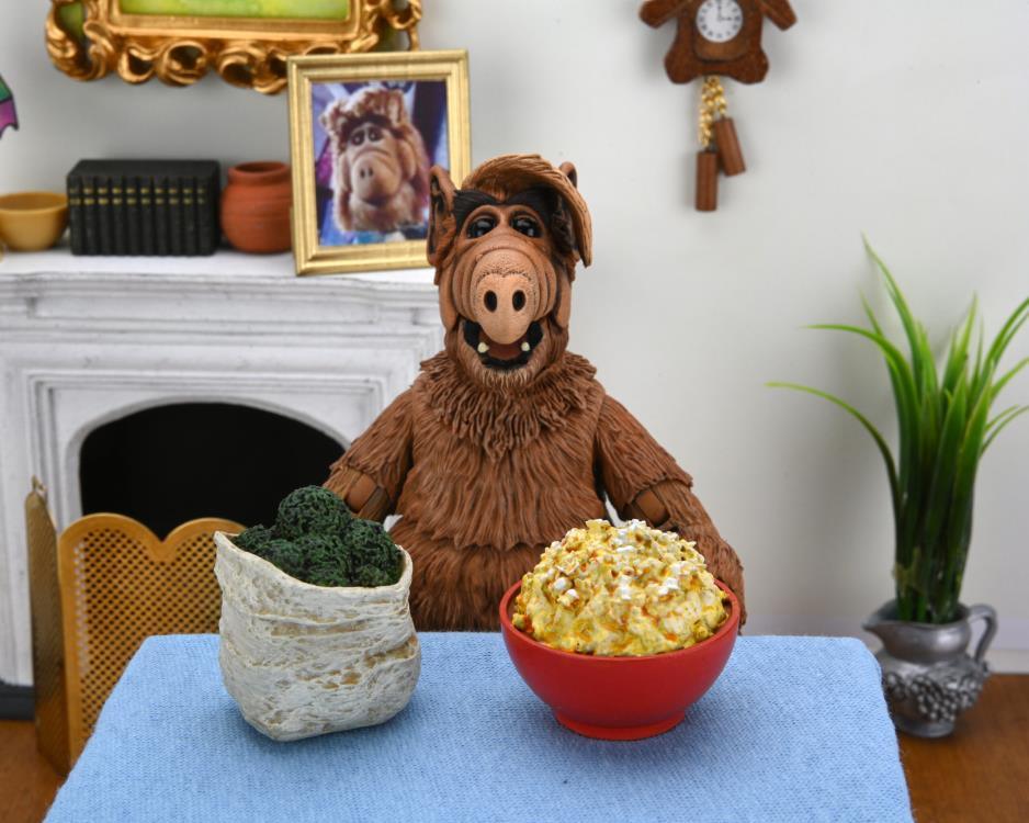 NECA Ultimate ALF 7" Scale Action Figure - Classic 80s TV Series - Paradise Hobbies LLC